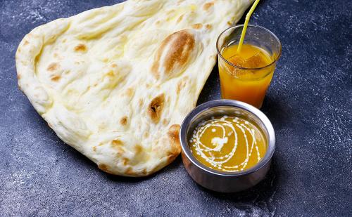 GWは家族でインドカレー！ナンとドリンクが選べる【お子様セット】