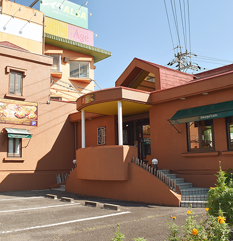 アジアンダイニング スワガタム長良店の外観