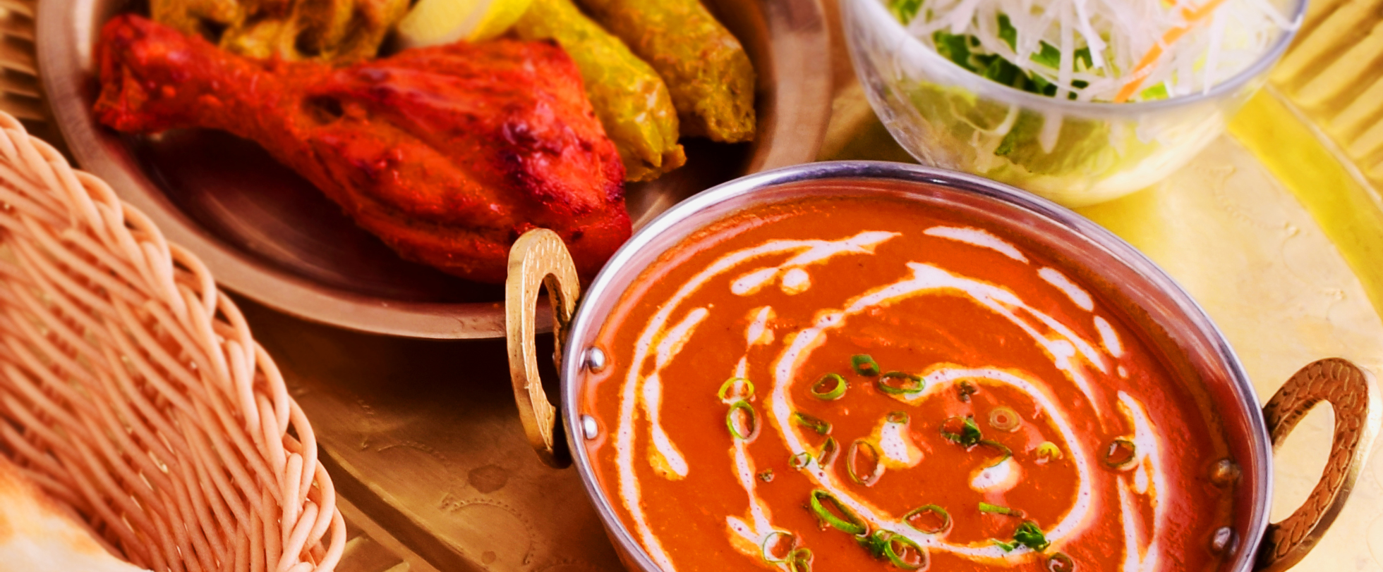スワガタムのインドカレーとナンのタンドールランチ